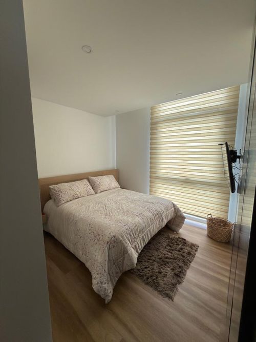 Apartamento de 2 alcobas en arriendo en Chico Norte, Bogotá, 87 m² · foto 5 de 11