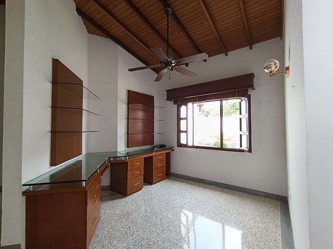 Casa de 6 alcobas en venta en Centro, Villa del Rosario, 238 m² · foto 6 de 23