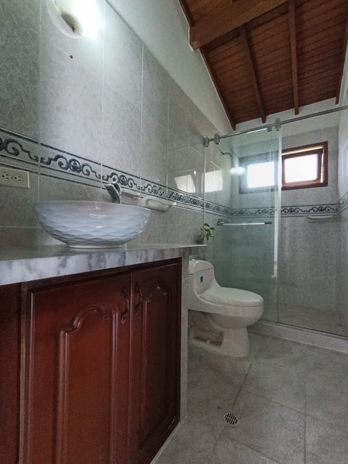 Casa de 6 alcobas en venta en Centro, Villa del Rosario, 238 m² · foto 9 de 23
