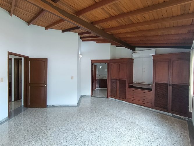 Casa de 6 alcobas en venta en Centro, Villa del Rosario, 238 m² · foto 12 de 23