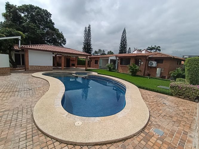 Casa de 6 alcobas en venta en Centro, Villa del Rosario, 238 m² · foto 16 de 23