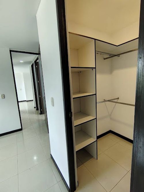 Apartamento de 3 alcobas en arriendo en Los Colegios, Rionegro, 90 m² · foto 4 de 22