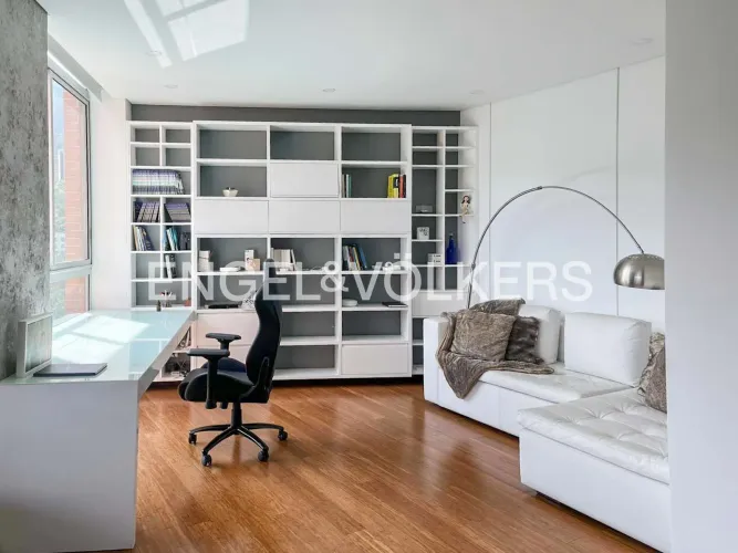 Apartamento de 3 alcobas en venta en El Tesoro, Medellín, 389 m² · foto 15 de 20