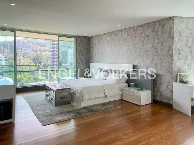 Apartamento de 3 alcobas en venta en El Tesoro, Medellín, 389 m² · foto 14 de 20