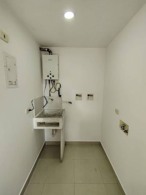 Apartamento de 3 alcobas en arriendo en Los Colegios, Rionegro, 90 m² · foto 6 de 22