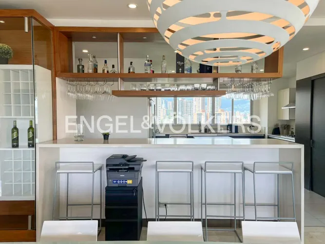 Apartamento de 3 alcobas en venta en El Tesoro, Medellín, 389 m² · foto 11 de 20