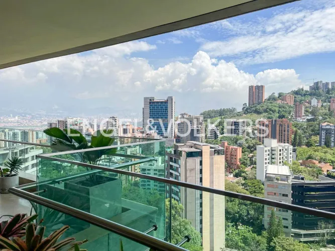 Apartamento de 3 alcobas en venta en El Tesoro, Medellín, 389 m² · foto 8 de 20