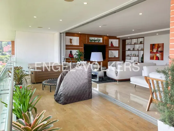 Apartamento de 3 alcobas en venta en El Tesoro, Medellín, 389 m² · foto 7 de 20