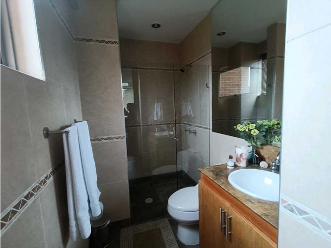Casa de 4 alcobas en venta en San Simón, Bogotá, 437 m² · foto 9 de 24