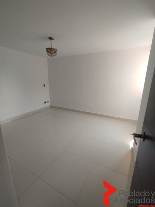 Apartamento de 4 alcobas en venta en Jardines, Envigado, 172 m² · foto 9 de 18