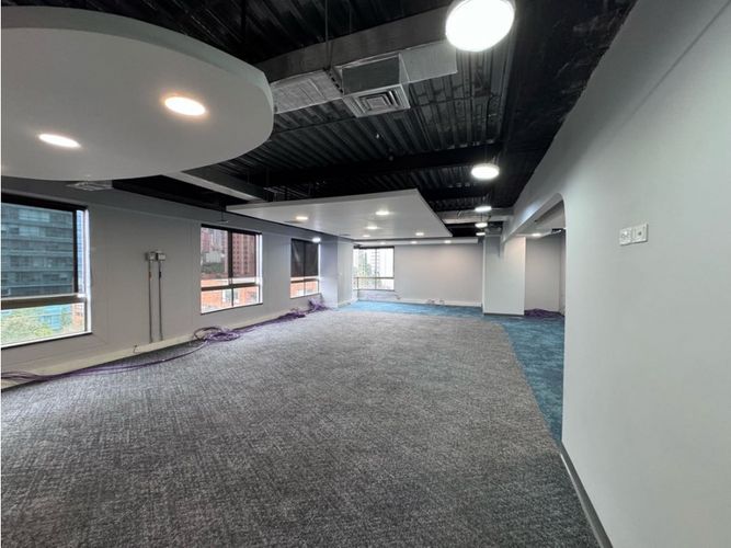 Oficina en arriendo en Patio Bonito, Medellín, 431 m² · foto 3 de 21
