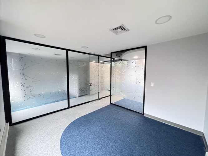 Oficina en arriendo en Patio Bonito, Medellín, 431 m² · foto 4 de 21