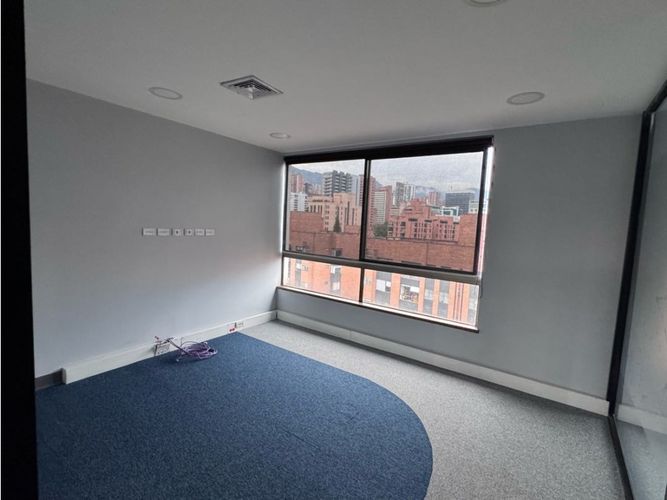 Oficina en arriendo en Patio Bonito, Medellín, 431 m² · foto 7 de 21