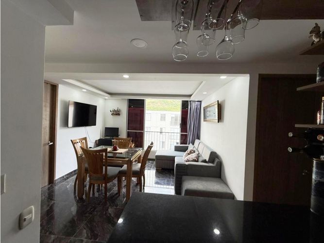 Apartamento de 3 alcobas en venta en La Buitrera, Yumbo, 46 m² · foto 6 de 24