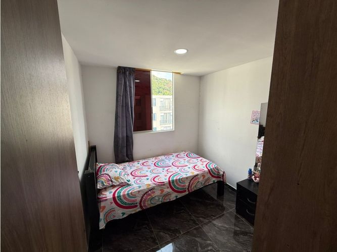 Apartamento de 3 alcobas en venta en La Buitrera, Yumbo, 46 m² · foto 19 de 24