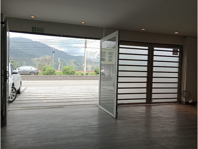 Local en venta en Salvador Allende Bajo, Armenia, 390 m² · foto 3 de 24