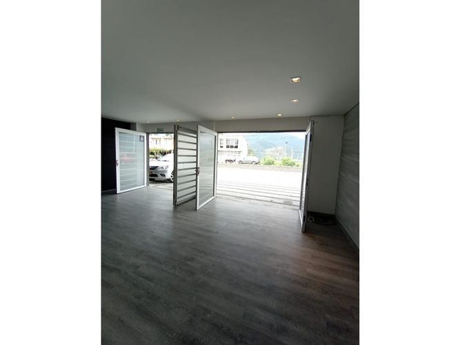 Local en venta en Salvador Allende Bajo, Armenia, 390 m² · foto 4 de 24