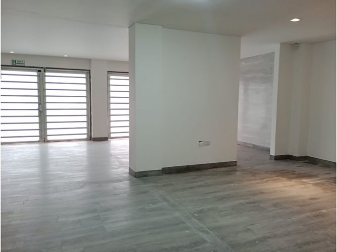 Local en venta en Salvador Allende Bajo, Armenia, 390 m² · foto 17 de 24