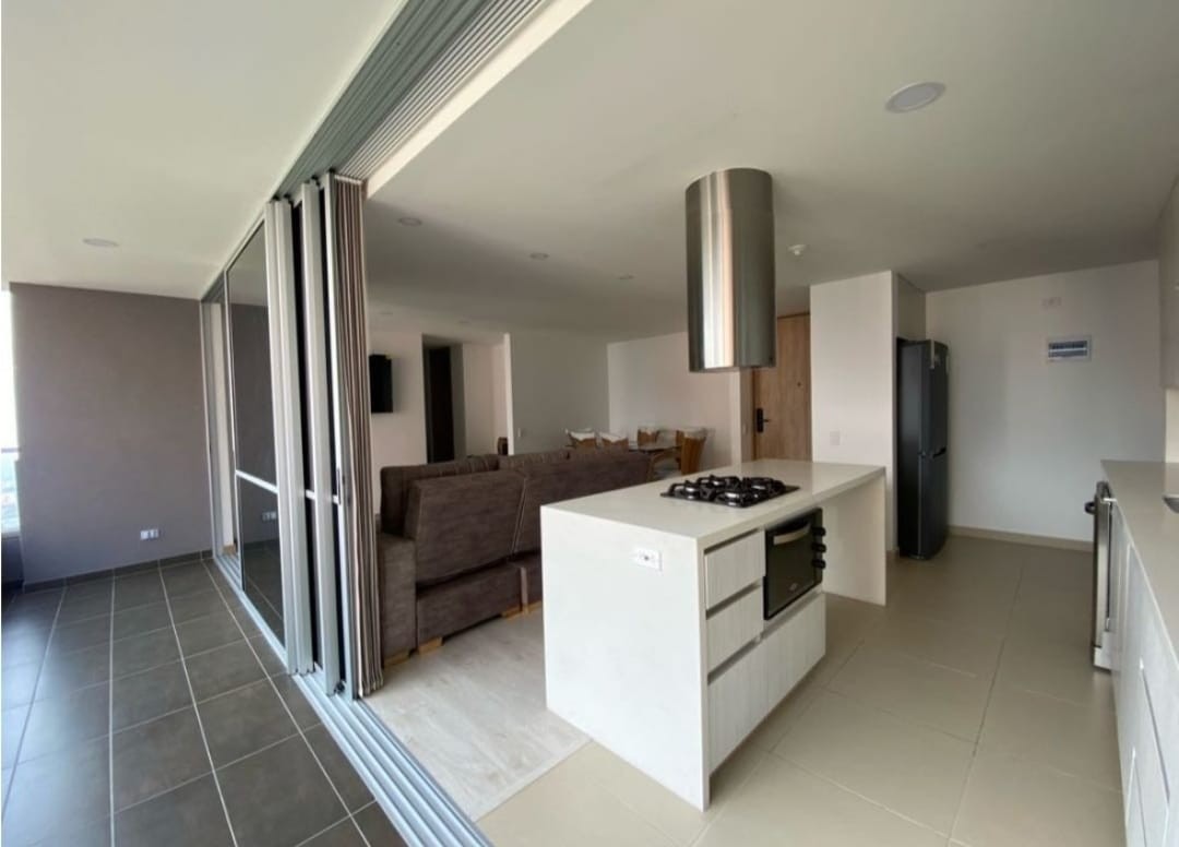 Apartamento en venta en Suramérica, Itagüí · foto 7 de 17