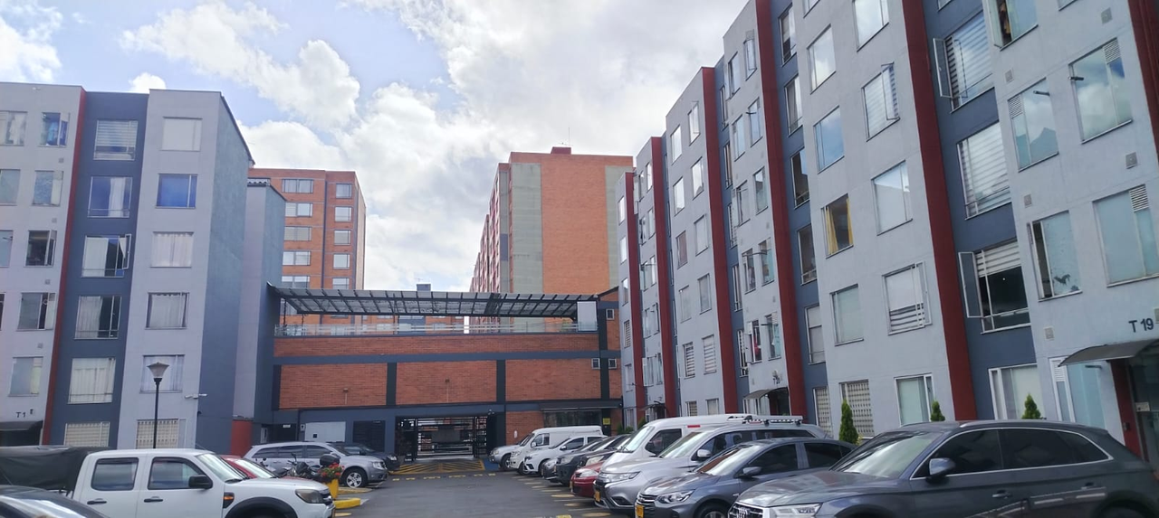 Apartamento en venta en Ciudad Alsacia, Bogotá · foto 11 de 24