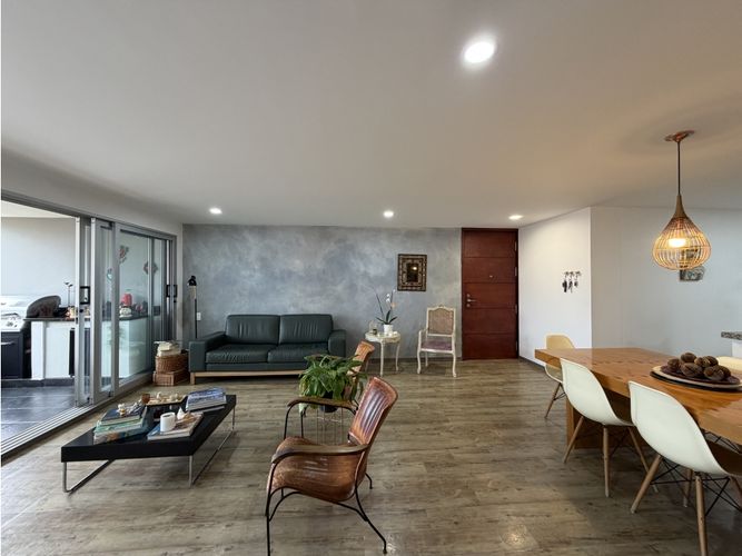 Apartamento de 3 alcobas en venta en Los Balsos, Medellín, 138 m² · foto 4 de 20