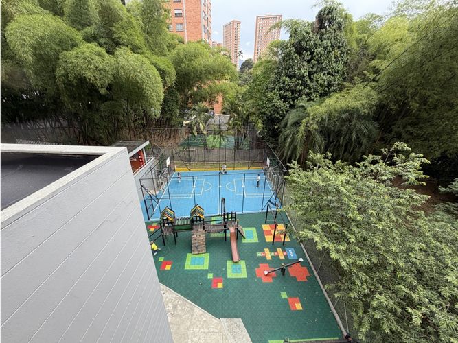 Apartamento de 3 alcobas en venta en Los Balsos, Medellín, 138 m² · foto 20 de 20