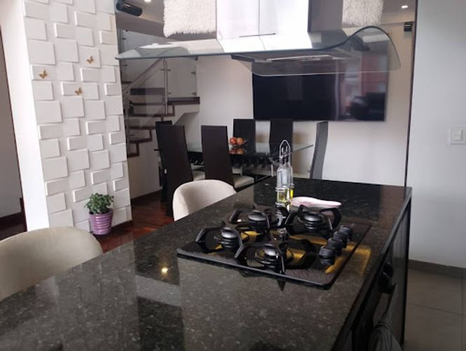 Apartamento en venta en La Felicidad, Bogotá · foto 6 de 21