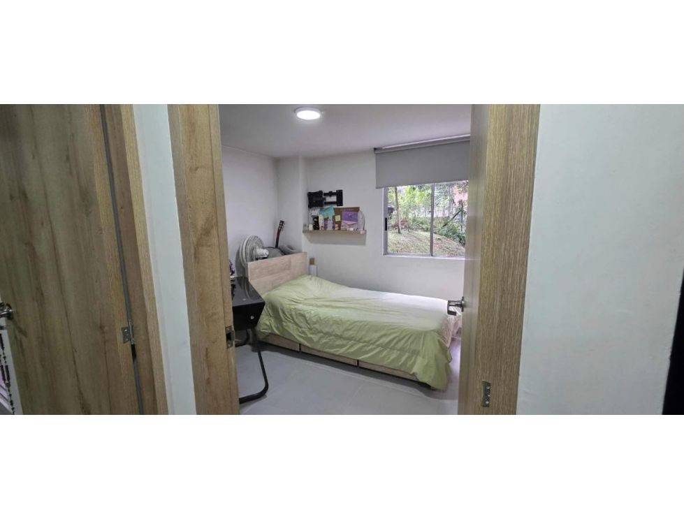 Apartamento en venta en Loma Del Indio, Medellín · foto 9 de 12
