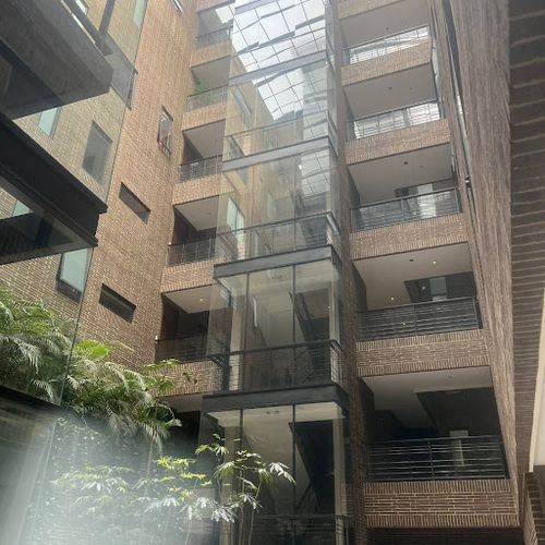 Apartamento de 3 alcobas en venta en Los Rosales, Bogotá, 250 m² · foto 22 de 22