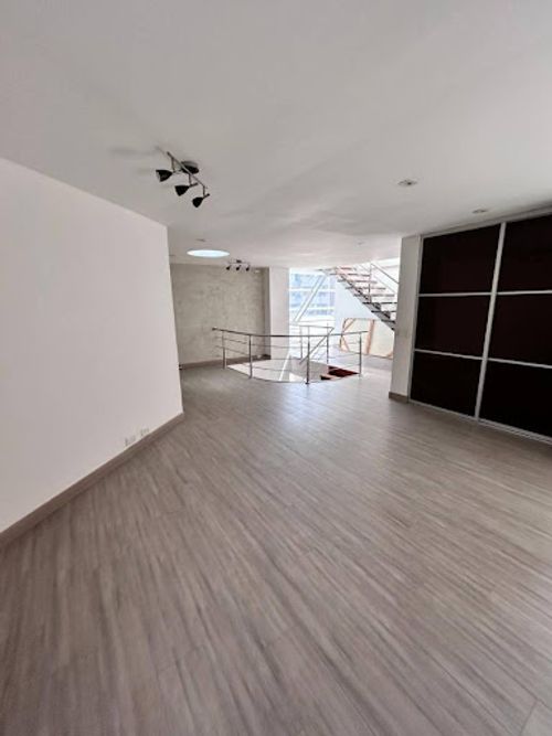 Apartamento de 3 alcobas en venta en Chicó Reservado, Bogotá, 255 m² · foto 23 de 24
