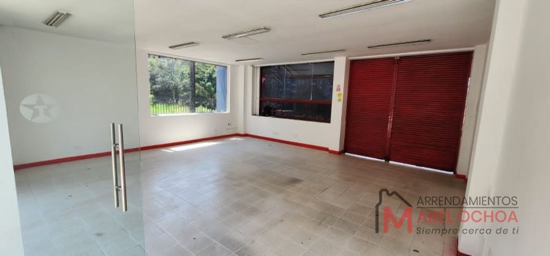 Local en arriendo en Loma Del Indio, Medellín, 80 m² · foto 2 de 11