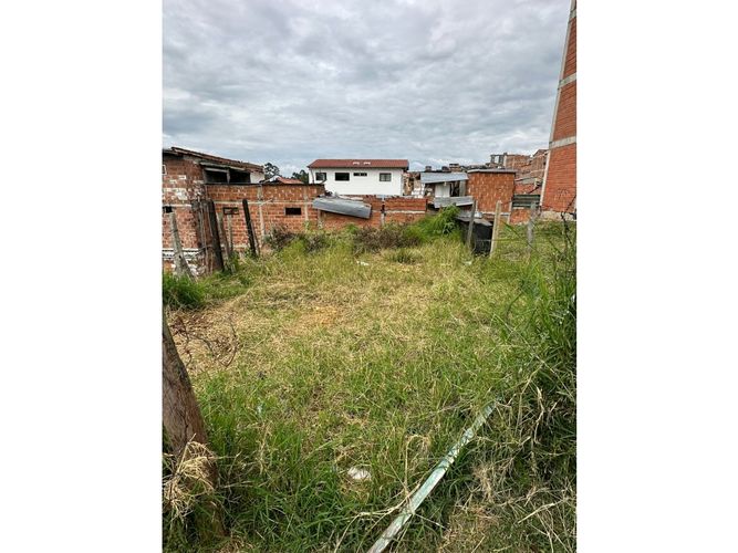 Lote en venta en Cuatro Esquinas, Rionegro, 95 m² · foto 4 de 5