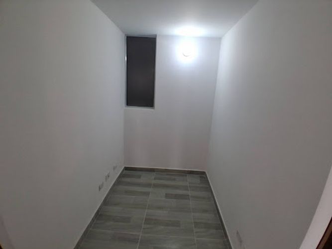 Apartamento de 3 alcobas en arriendo en La Prosperidad, Madrid, 57 m² · foto 16 de 20