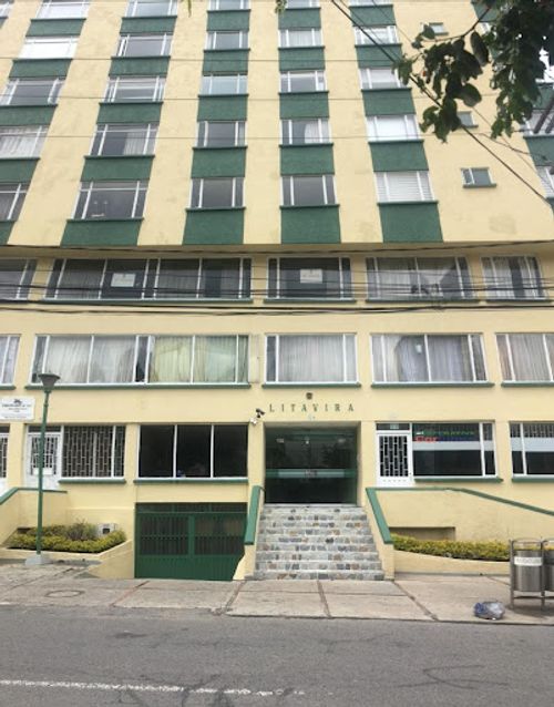 Apartamento de 3 alcobas en venta en Santa Teresita, Bogotá, 105 m² · foto 2 de 24