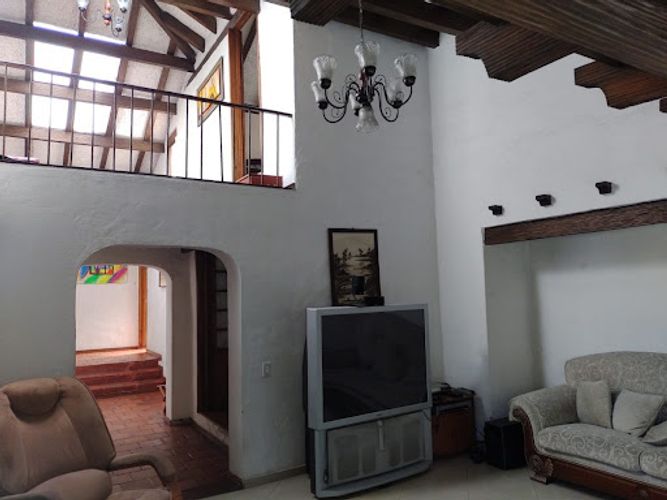 Casa de 5 alcobas en venta en Calatrava, Bogotá, 320 m² · foto 7 de 14