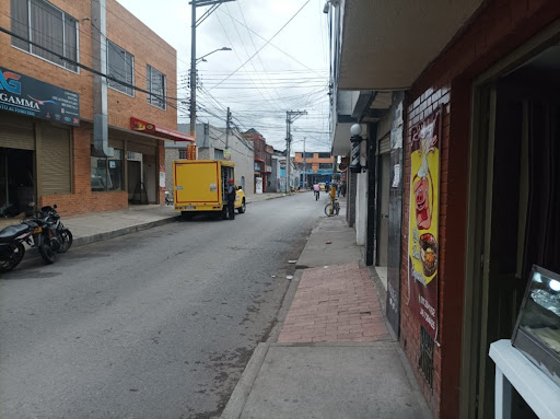Casa en venta en El Carmen, Bogotá · foto 4 de 24
