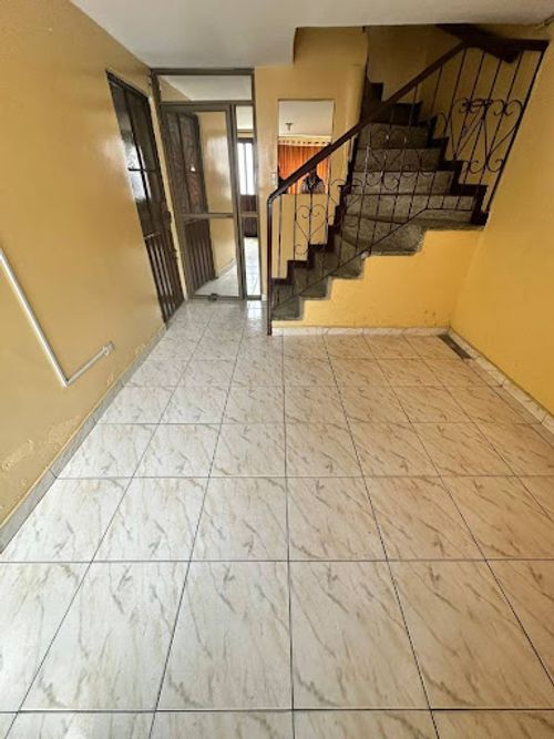 Casa de 5 alcobas en arriendo en Ciudad Quirigua, Bogotá, 230 m² · foto 2 de 20