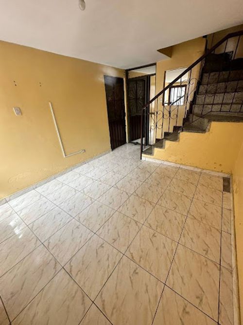 Casa de 5 alcobas en arriendo en Ciudad Quirigua, Bogotá, 230 m² · foto 3 de 20