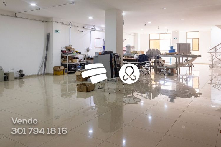 Bodega en venta en La Esmeralda, Itagüí, 1500 m² · foto 10 de 18