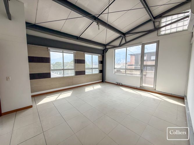Bodega en venta en La Esmeralda, Itagüí, 2026 m² · foto 11 de 15