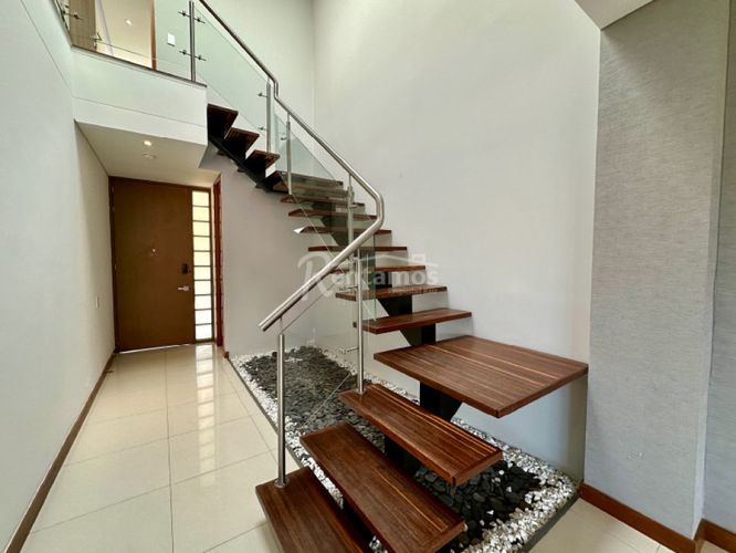 Casa de 3 alcobas en venta en Loma El Atravesado, Envigado, 280 m² · foto 10 de 22