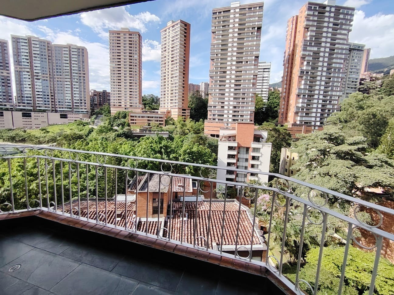 Apartamento en arriendo en San Lucas, Medellín · foto 4 de 10