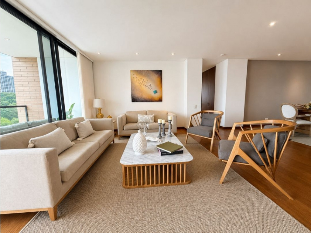 Apartamento en venta en El Campestre, Medellín · foto 2 de 17