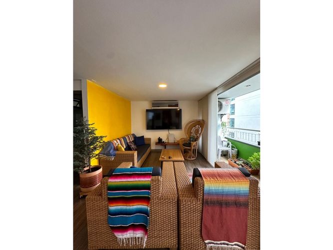 Apartamento en venta en El Poblado, Medellín · foto 5 de 24