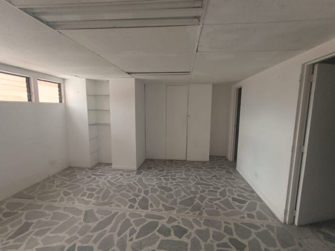 Local en venta en Prado, Medellín, 25 m² · foto 2 de 11