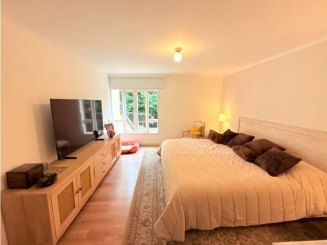 Casa de 4 alcobas en arriendo en El Castillo, Medellín, 236 m² · foto 10 de 13