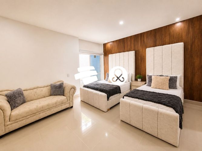 Casa de 5 alcobas en venta en El Tesoro, Medellín, 600 m² · foto 18 de 24