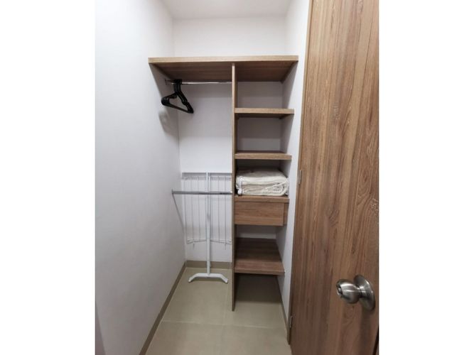 Apartaestudio en venta en Laureles, Medellín, 37 m² · foto 7 de 8
