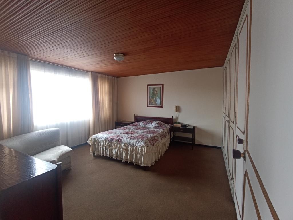 Casa en venta en Cedritos, Bogotá · foto 2 de 16