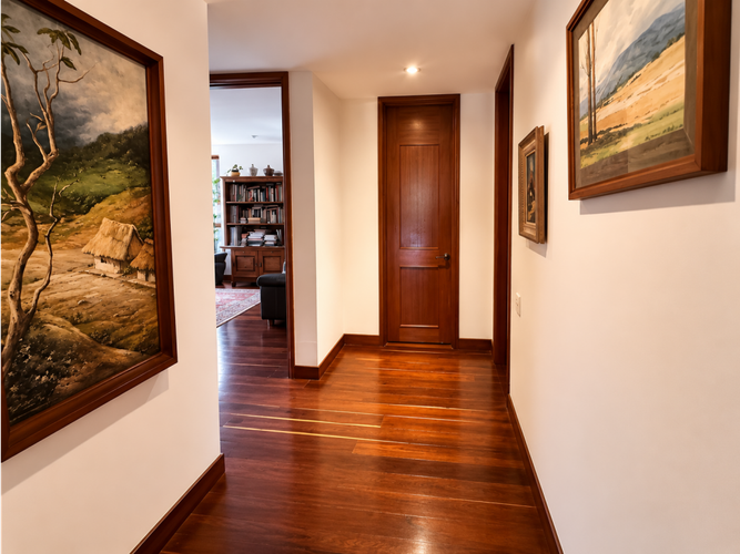 Apartamento de 3 alcobas en venta en Los Rosales, Bogotá, 232 m² · foto 10 de 23